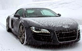 Audi R8 vs Snow