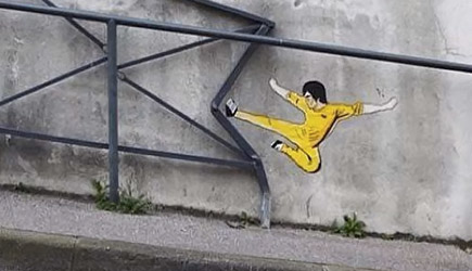 Awesome Street Art, Vandalism