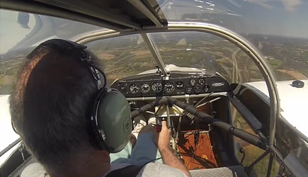 Pilot Loses Propeller, No Fucks Given