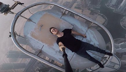 James Kingston - Climbing The 360M Almas Tower In Dubai