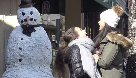 Freaky The Scary Snowman (S07E06)
