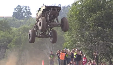 Maximum Power Park - Monster Truck Long Jump Competition