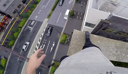 GoPro: Jason paul Freerunning Tokyo Rooftops
