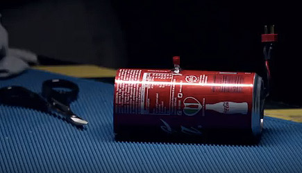 Giaco Whatever - Making A Powerful Coca Cola Can Flashlight