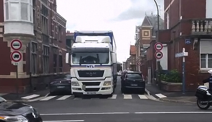 Turning Truck vs Parked Car