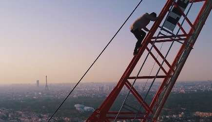 James Kingston - I Climbed The Tallest Crane In Paris (230M)