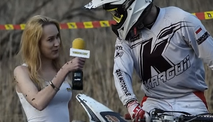 Reporter vs Dirt Biker