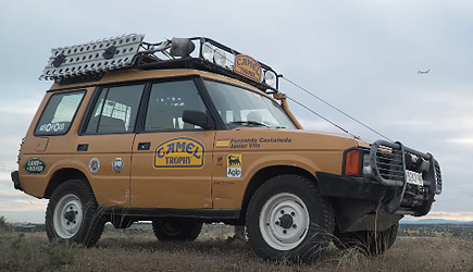 Petrolicious - Land Rover Dicovery Camel Trophy