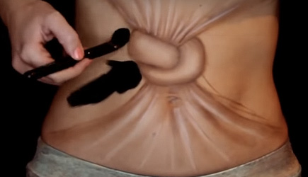 Bodypaint Stomach In A Knot Illusion