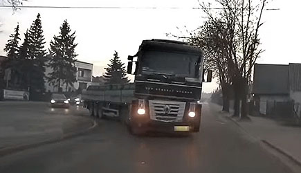 Best Of Dashcams - Bad Driving in Poland 603